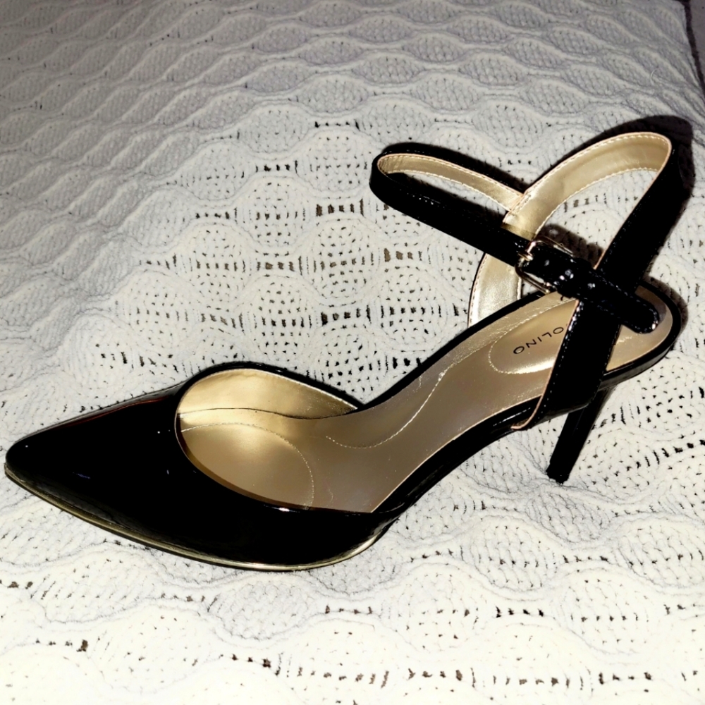 Bandolino Ankle strap stilettos. New no box 9.5